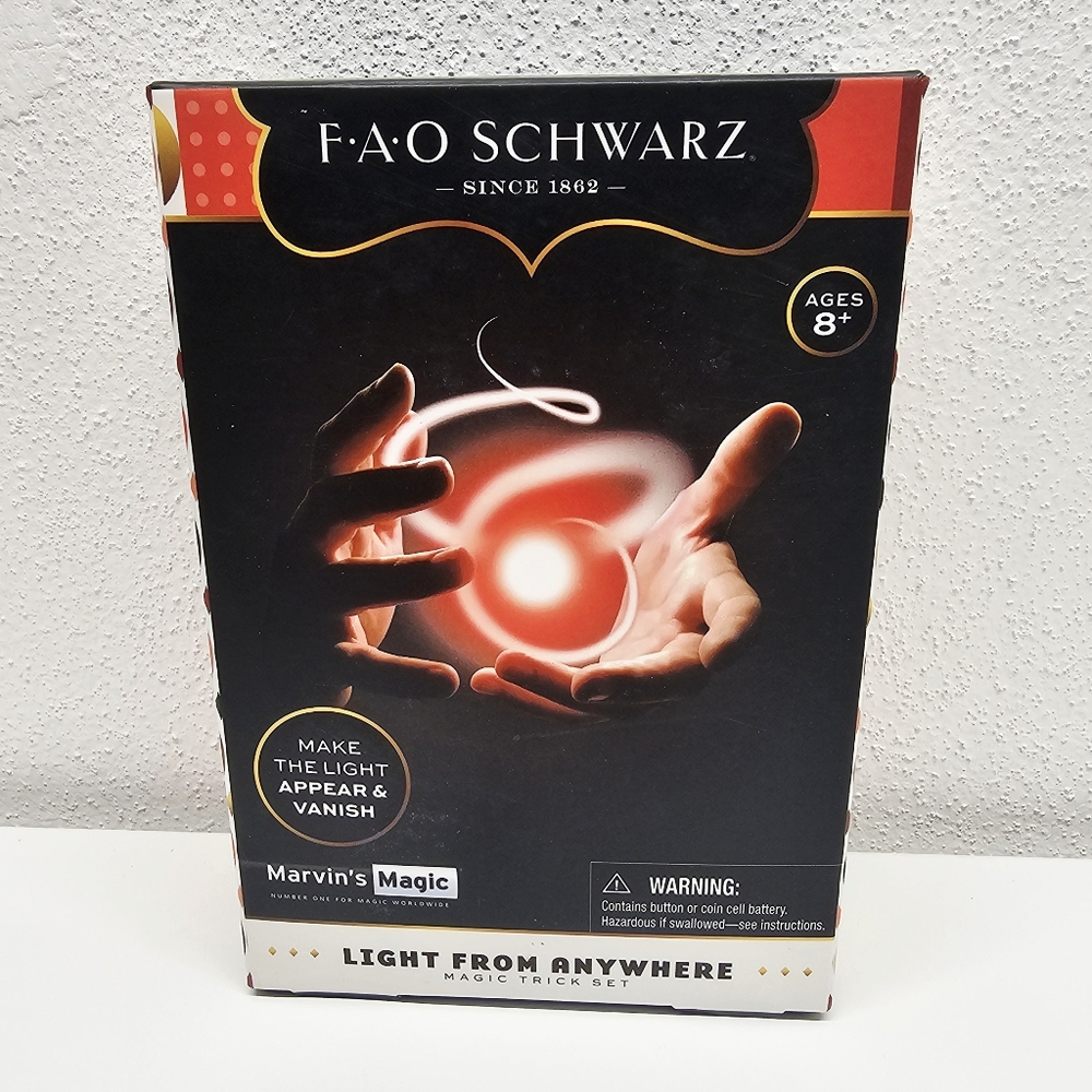 FAO Schwarz Lights from Anywhere Magic Trick Set